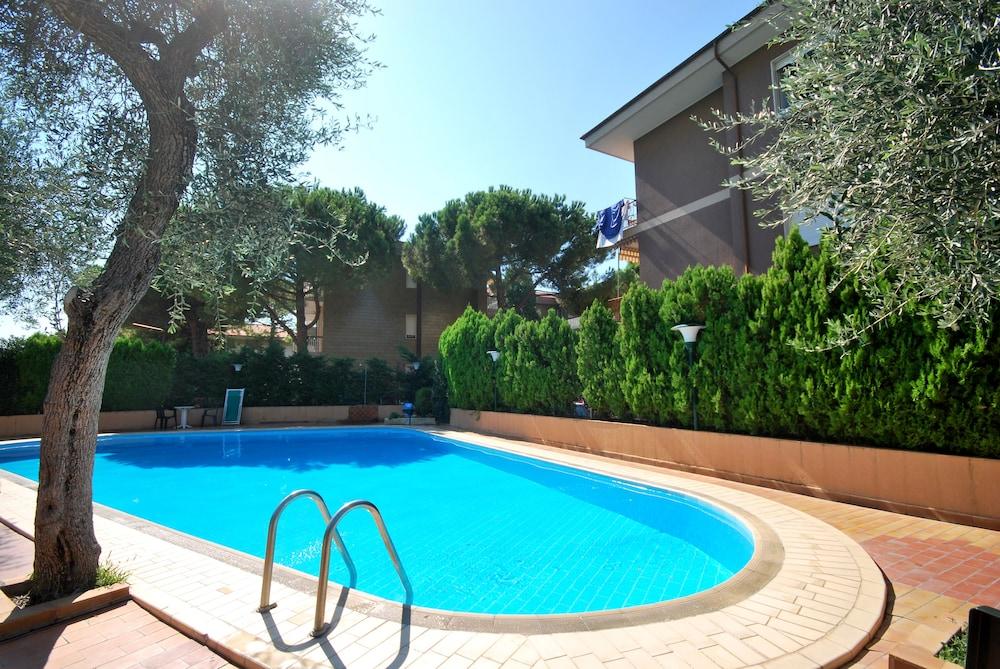 דיאנו מרינה Residence Orchidea מראה חיצוני תמונה